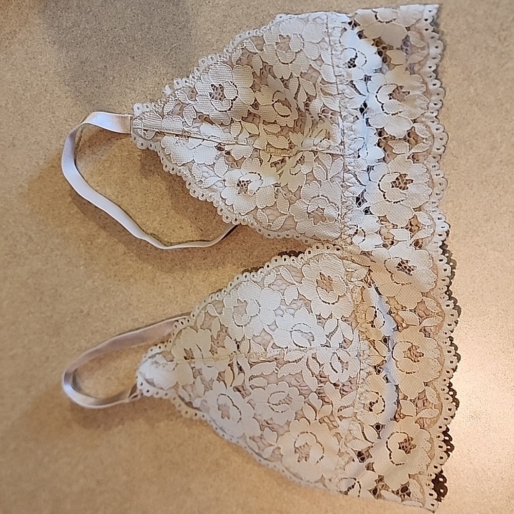Momanda breastfeeding bralette